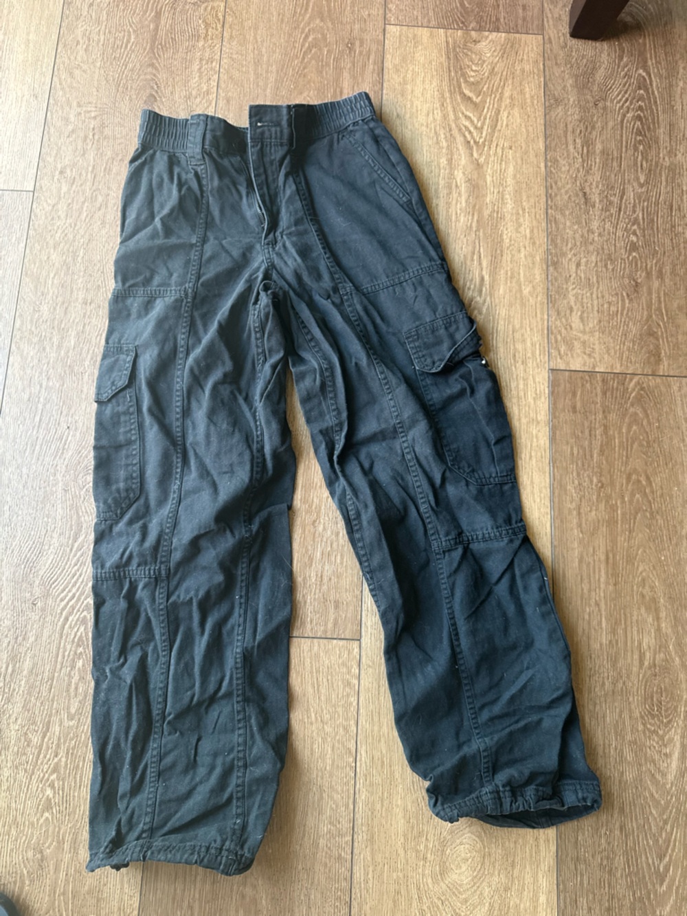 Aeropostale Black Cargo Pants with Multiple Pockets